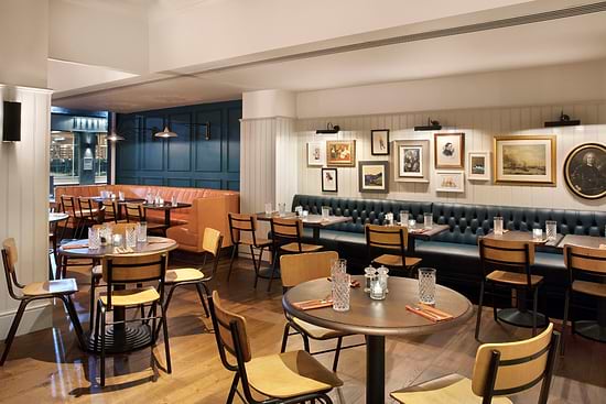 Leonardo Hotel Cardiff - Oddsocks Bar & Kitchen