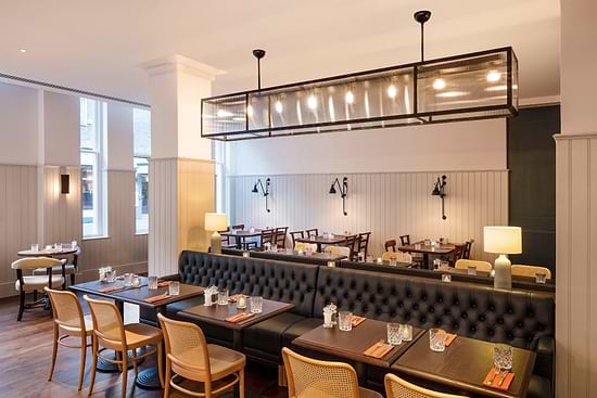 Leonardo Hotel Cardiff - Oddsocks Bar & Kitchen