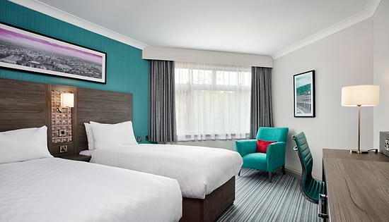 Leonardo Hotel Cheltenham - Accessible Twin with Shower