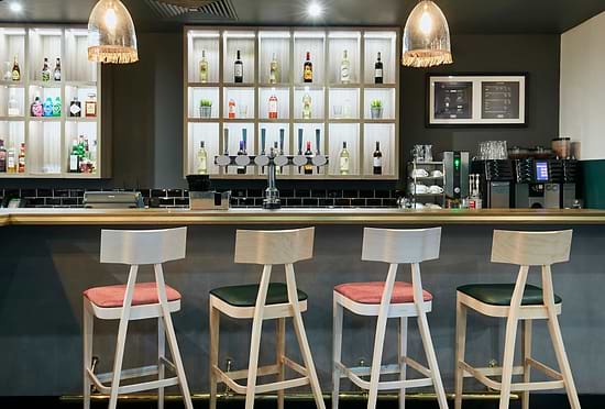 Leonardo Hotel Manchester Central - Oddsocks Bar & Kitchen