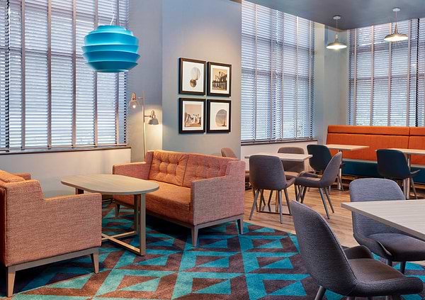 Leonardo Hotel Southampton - Bar