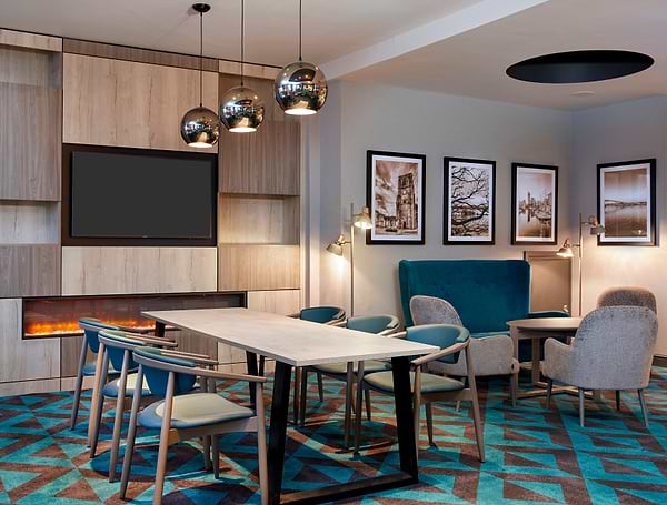 Leonardo Hotel Southampton - Bar