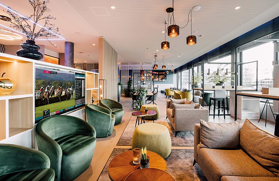 Leonardo Hotel Zurich Airport - Lobby