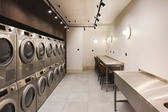 master Wola - Laundry Room