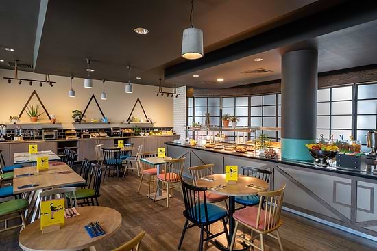 Leonardo Hotel Brighton - The Bar & Grill