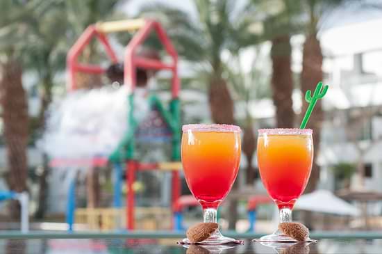 Leonardo Club Hotel Eilat - All Inclusive - Getränke am Pool