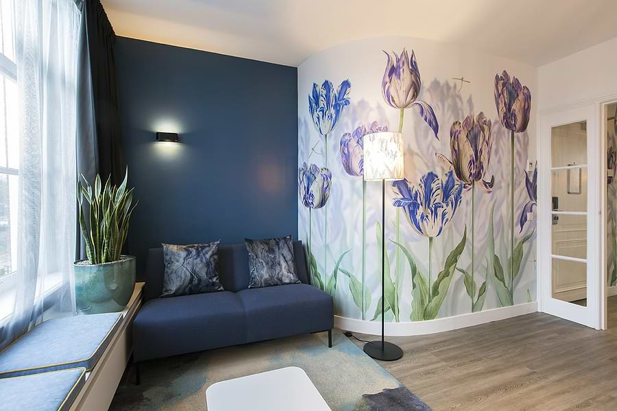 Apartment with twin bed and sofa bed at Eden Hotel Amsterdam