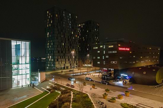 Leonardo Hotel Almere City Center - Buitenkant