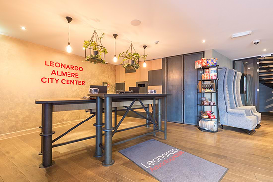 Leonardo Hotel Almere City Center - Receptie