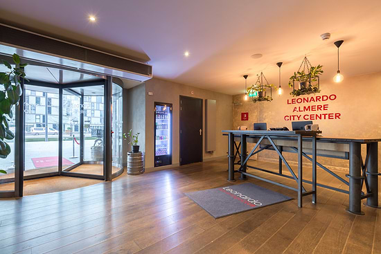 Leonardo Hotel Almere City Center - Receptie
