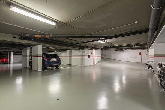 Leonardo Hotel Antwerpen - Parking