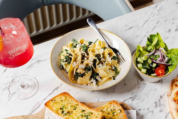 贝尔法斯特茱莉斯旅馆