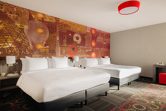 Leonardo Hotel Eindhoven City Center - Family Room 2 Double Beds