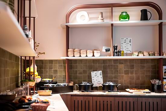 Leonardo Hotel Hengelo City Center - Зона завтрака