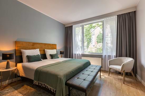 فندق ليوناردو أنتويرب بلازا - شقة بغرفتي نوم بسرير كينغ وسريرين مفردين