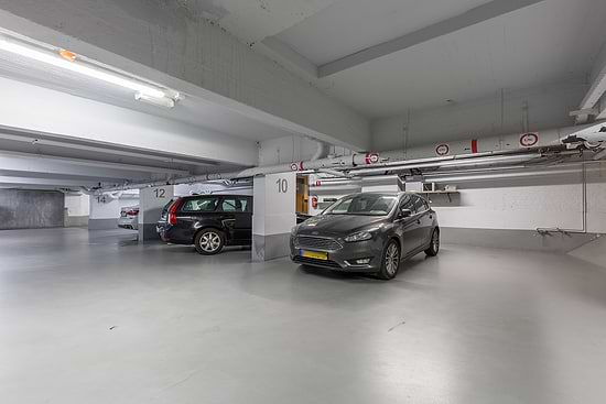 Leonardo Hotel Antwerp the Plaza - Parking