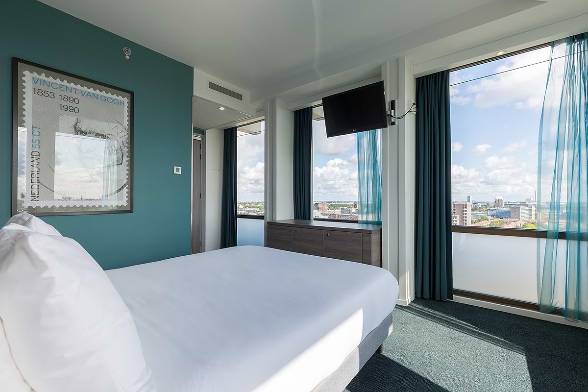 Leonardo Hotel Amsterdam Rembrandtpark - Номер Deluxe Queen с угловым видом