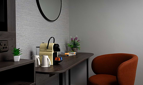 Leonardo Hotel Galway Спальня