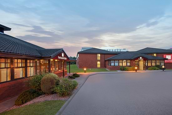 Leonardo Inn Aberdeen Airport - Außenbereich