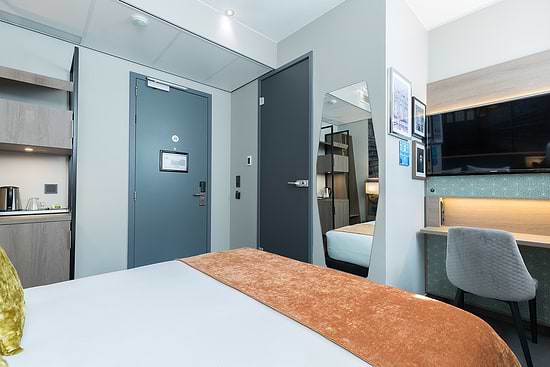 Leonardo Hotel Amsterdam Museum Quarter -غرفة مريحة 1 سرير مزدوج إطلالة محدودة