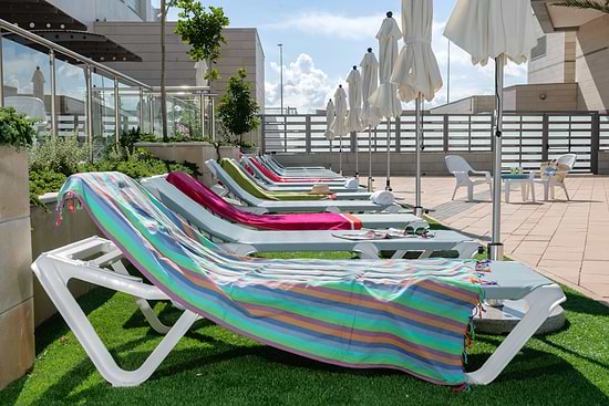 Leonardo Plaza Hotel Ashdod - Relaxing Pool Area