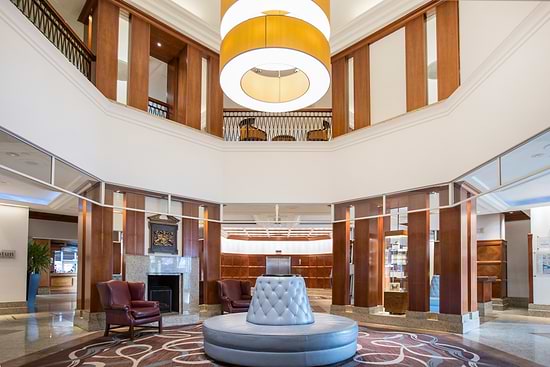 Leonardo Royal Southampton Grand Harbour - Lobby