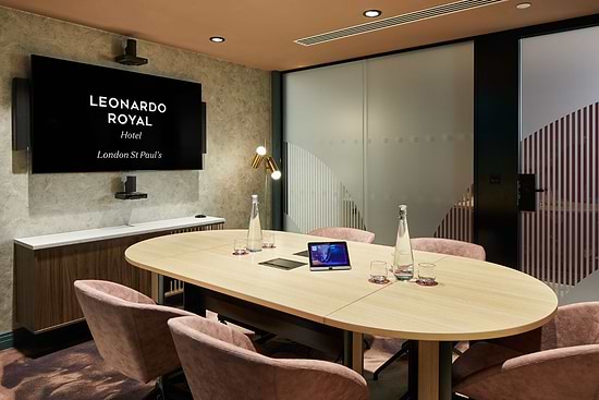 Leonardo Royal Hotel London St Paul’s Meeting Room
