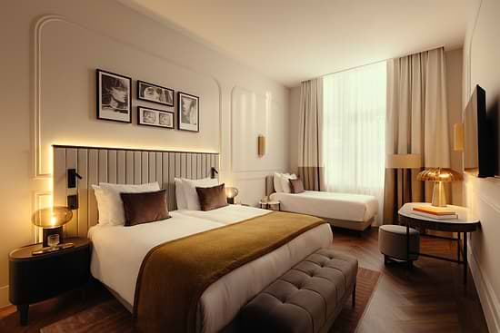 The Manor Amsterdam - Superior Room 3 Single Beds