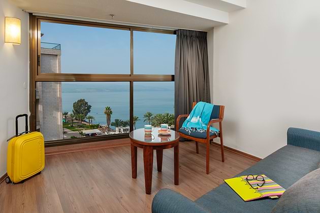 Rooms with views of the Sea of Galilee in Leonardo Hotel Tiberias