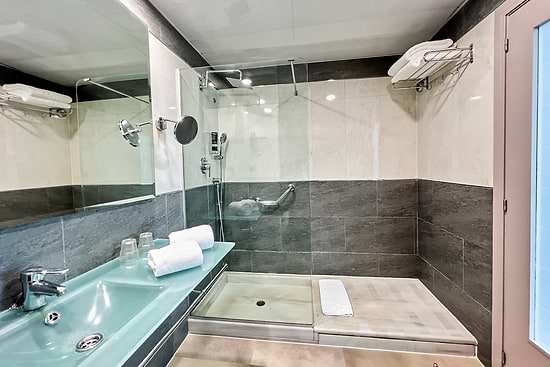 Leonardo Hotel Fuengirola Costa Del Sol - Junior Suite Direct Sea View