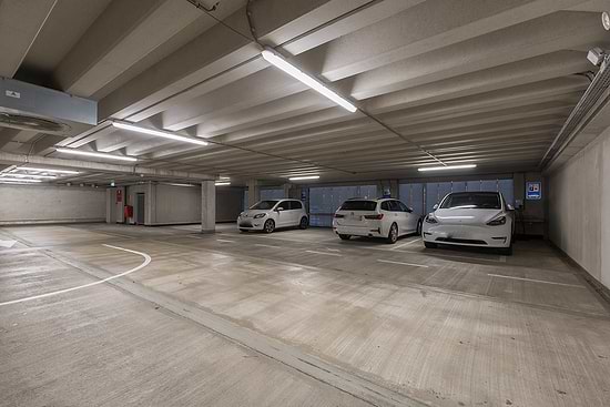 Leonardo Royal Hotel Amsterdam - Parking