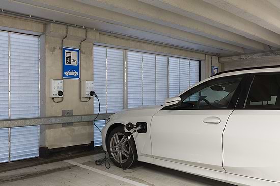 Leonardo Royal Hotel Amsterdam - Parking