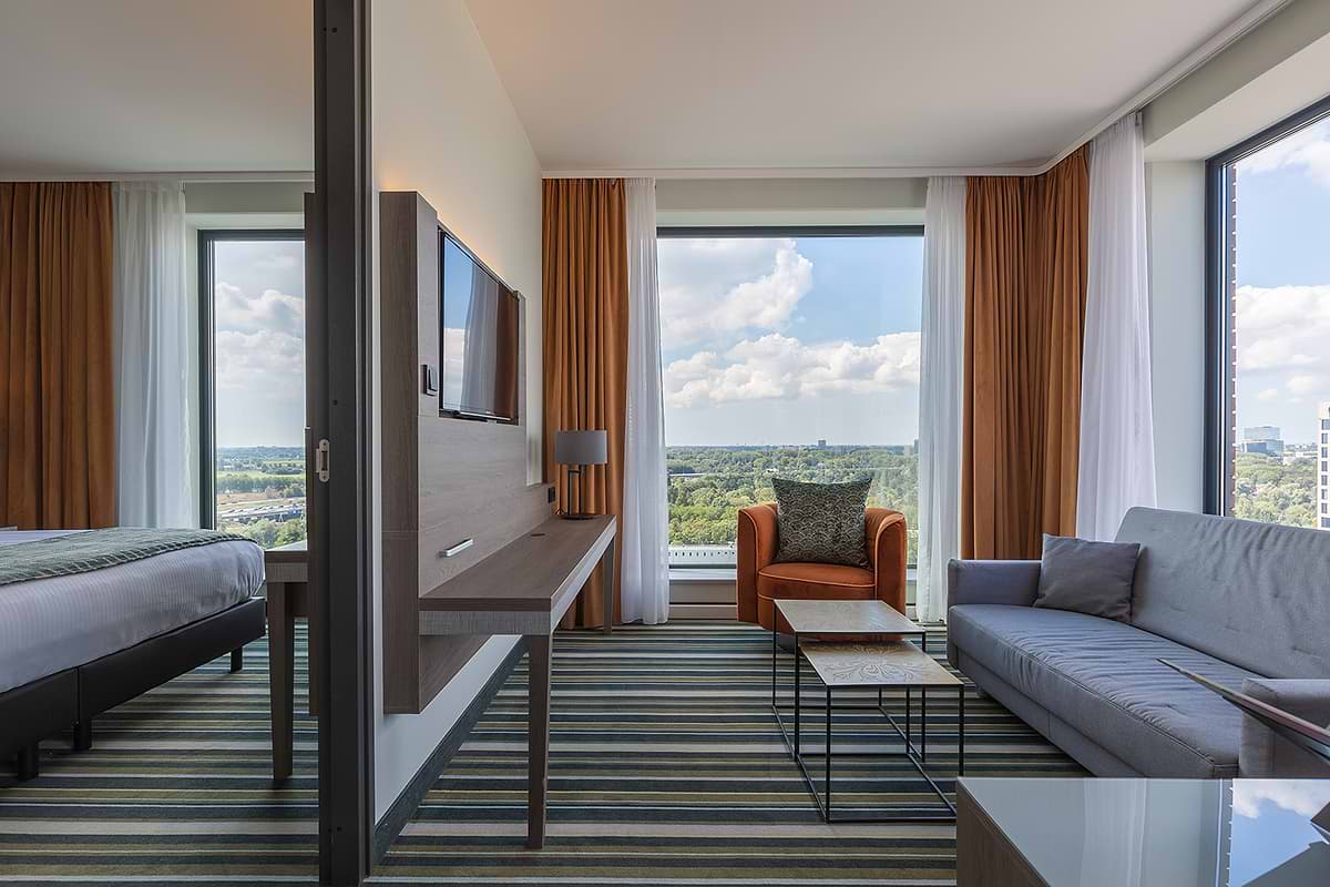 Leonardo Royal Hotel Amsterdam - королевские апартаменты