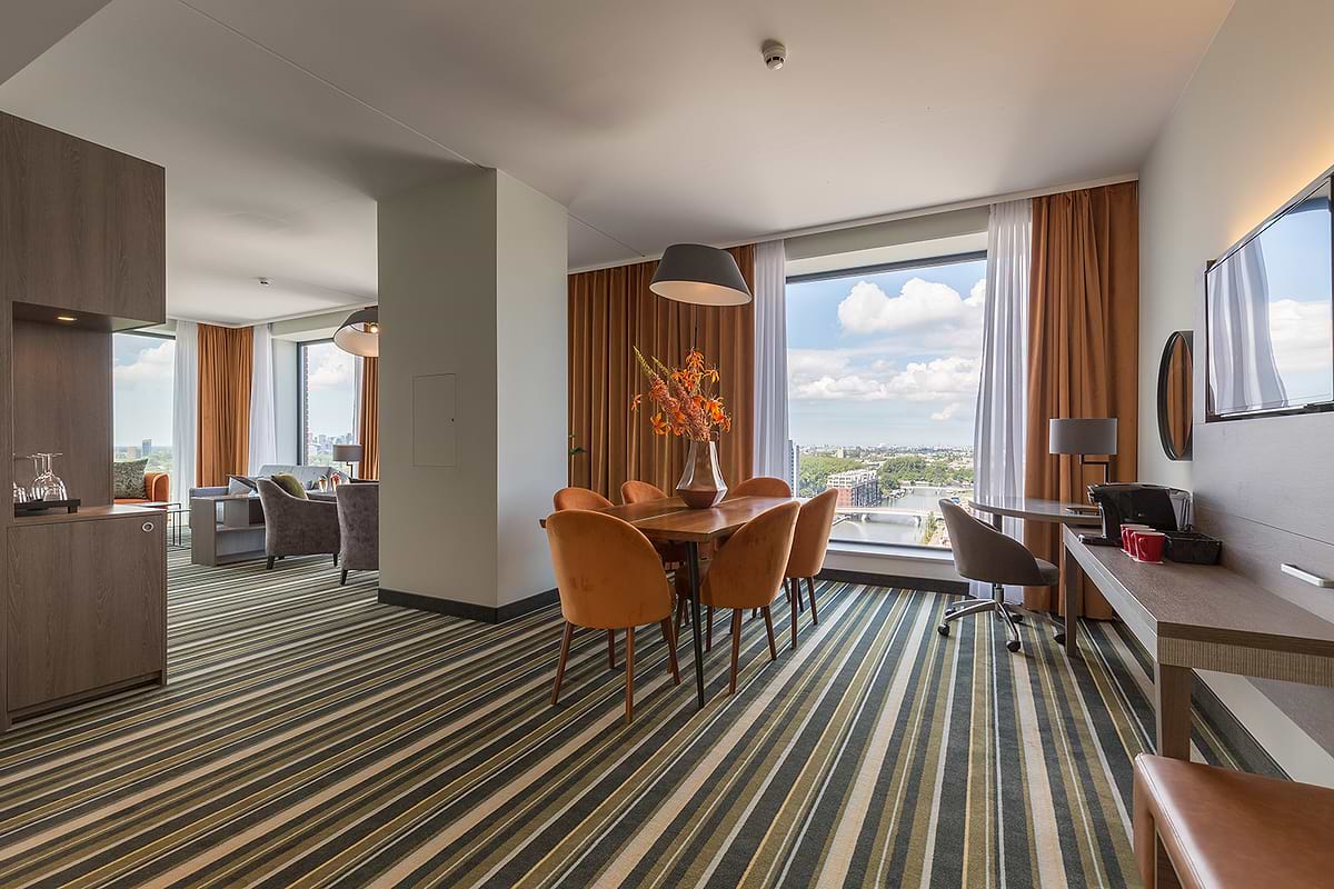 Leonardo Royal Hotel Amsterdam - королевские апартаменты