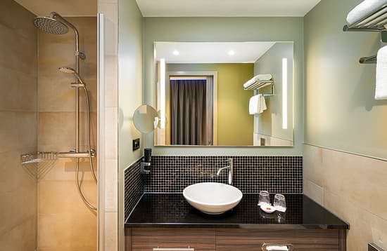 Leonardo Hotel Eschborn Frankfurt - Badezimmer