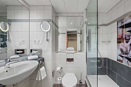 Leonardo Hotel Esslingen - Superior Quadruple Room