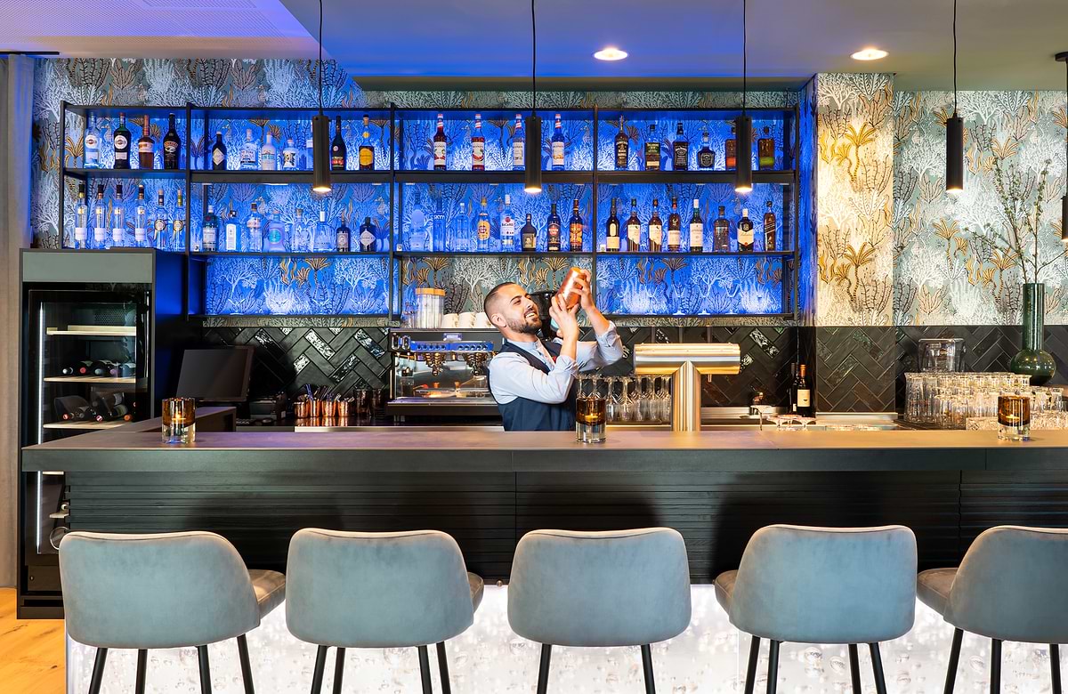 Leonardo Hotel Hamburg Altona - Бар