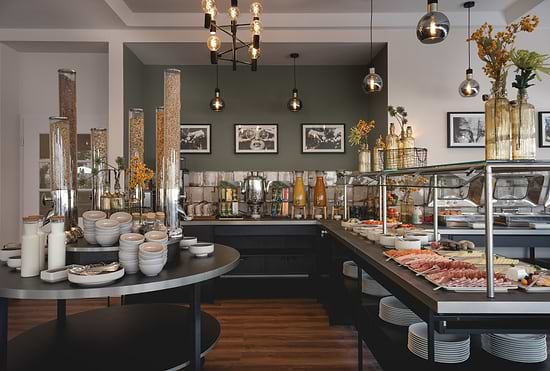 Leonardo Hotel Heidelberg City Center - Breakfast buffet