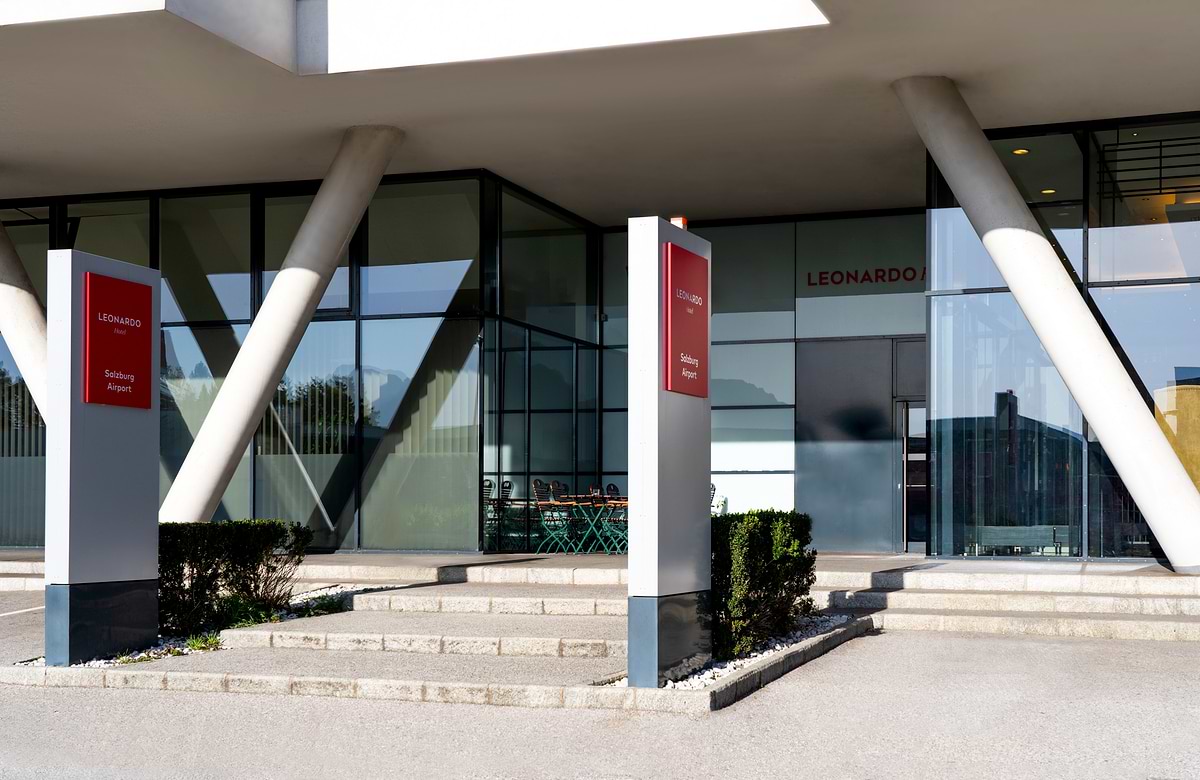 Leonardo Hotel Salzburg Airport - Außenbereich