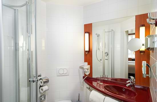 Leonardo Hotel Salzburg City Center - Superior Double Room