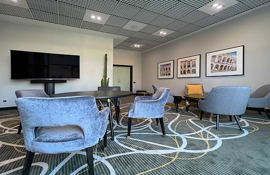 Leonardo Hotel Verona - Salle de réunion