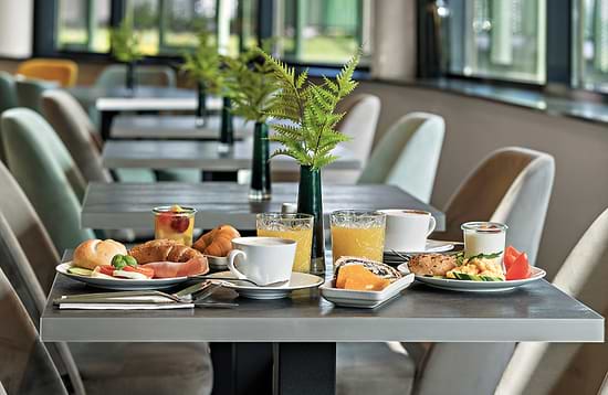 Leonardo Hotel Vienna City West - Espace petit-déjeuner