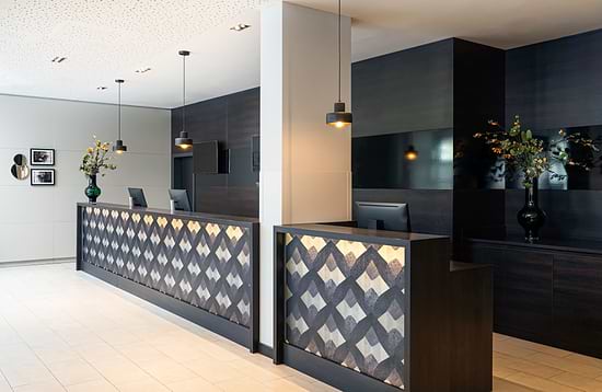Leonardo Hotel Vienna Hauptbahnhof - Recepción