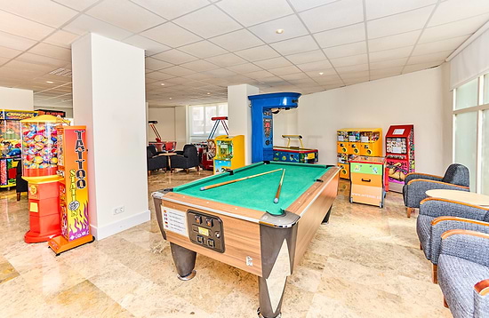 Leonardo Royal Hotel Ibiza Santa Eulalia - Arcade Room