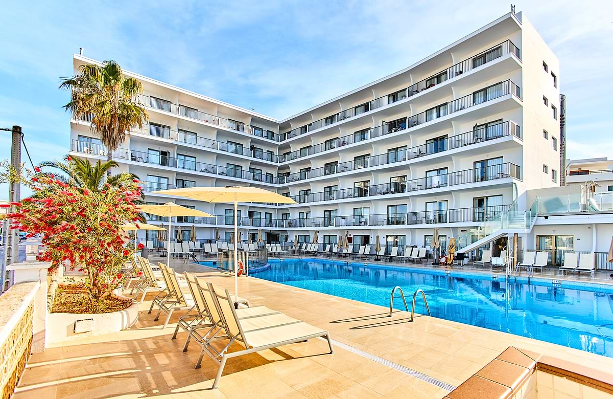 Leonardo Suites Hotel Ibiza Santa Eulalia - Бассейн