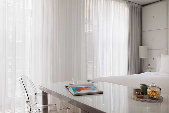 Leonardo Boutique Hotel Maastricht City Center - Comfort Room 1 Double Bed wih Separate Bathroom
