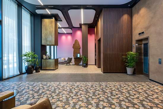 master Bat Yam - Lobby