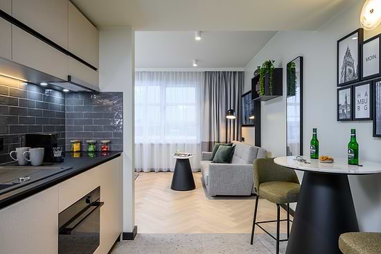 Studio with Sofa Bed - Kitchen and Dining table