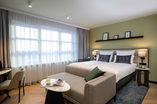 Studio - Bed