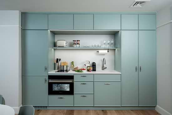 One Bedroom - Kitchenette